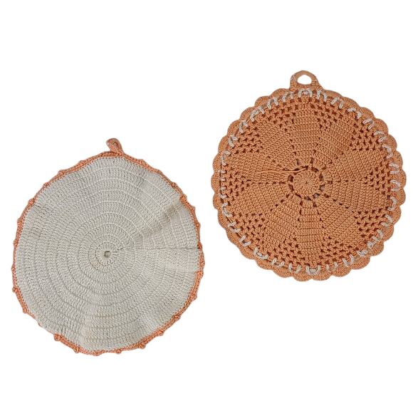Vintage lot of two crocheted peach potholders, guc - Picture 2 of 2